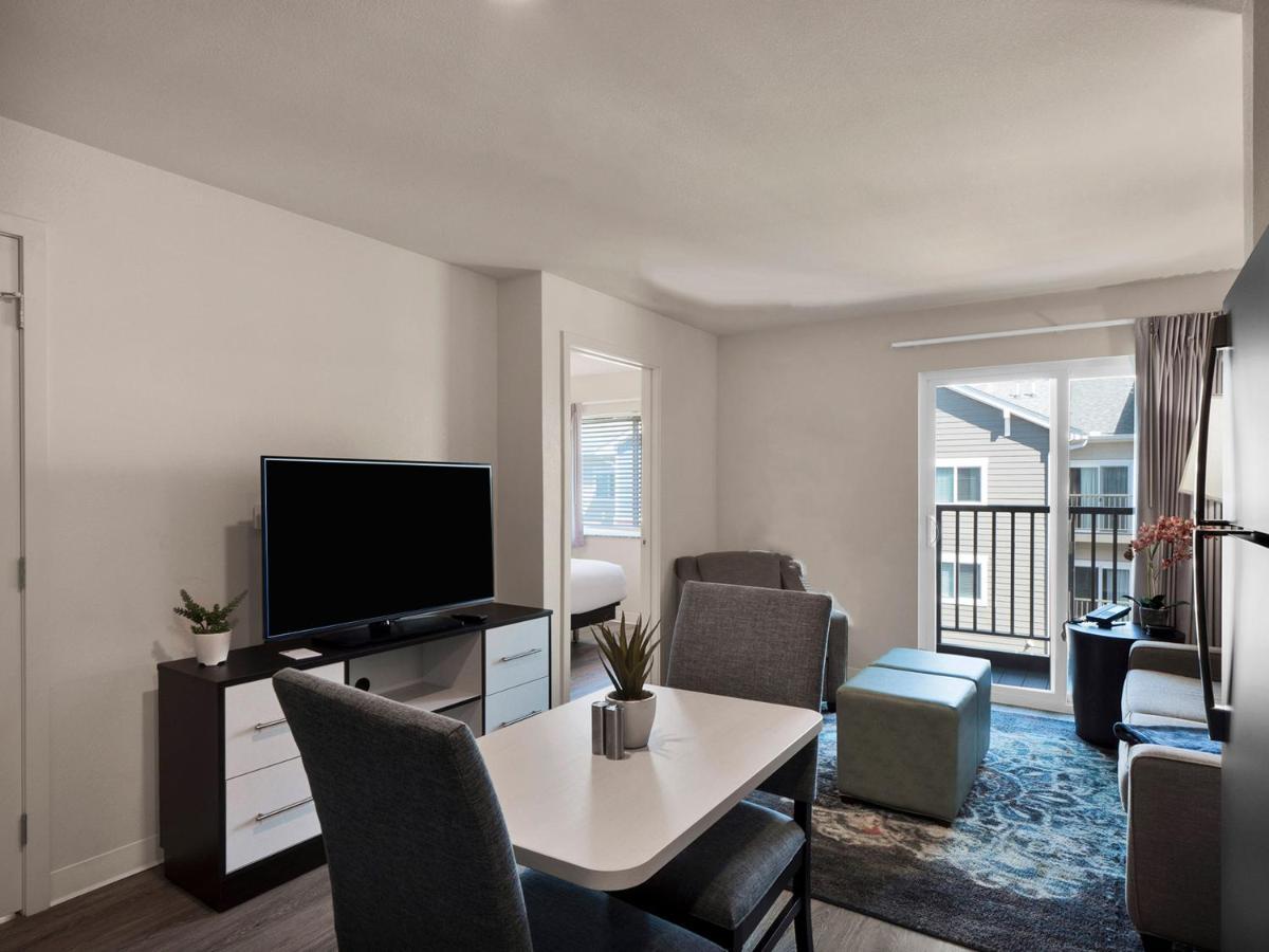 Waterwalk Extended Stay By Wyndham Charlotte - Arrowood Екстер'єр фото